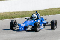 F1600
